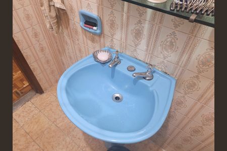 Casa à venda com 180m², 3 quartos e 2 vagasLavabo