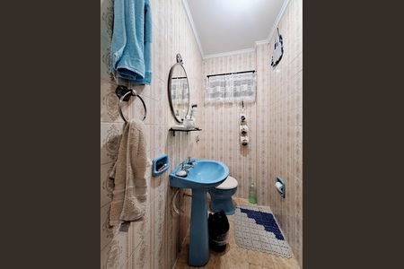 Casa à venda com 180m², 3 quartos e 2 vagasLavabo