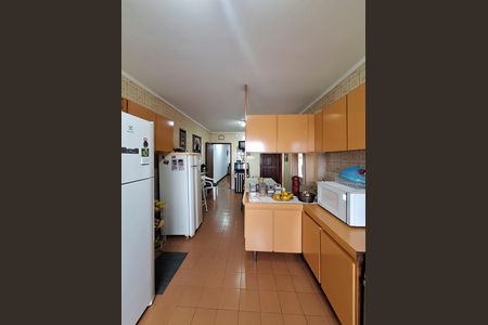 Casa à venda com 180m², 3 quartos e 2 vagasCozinha