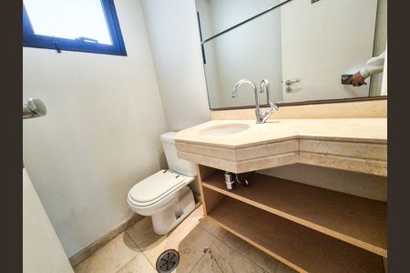 Apartamento para alugar com 165m², 3 quartos e 3 vagasLavabo 