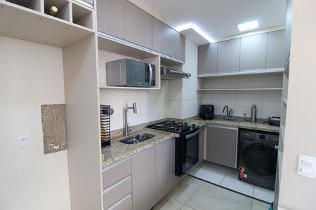 Cozinha de apartamento à venda com 2 quartos, 34m² em Jardim Peri Peri, São Paulo