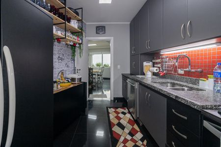Apartamento à venda com 210m², 3 quartos e 2 vagas Apartamento à venda com 210m², 3 quartos e 2 vagasCozinha