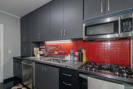 Apartamento à venda com 210m², 3 quartos e 2 vagas Apartamento à venda com 210m², 3 quartos e 2 vagasCozinha