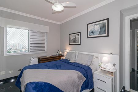 Apartamento à venda com 210m², 3 quartos e 2 vagas Apartamento à venda com 210m², 3 quartos e 2 vagasQuarto Suíte 2
