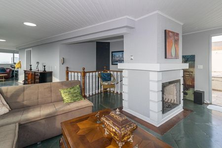 Apartamento à venda com 210m², 3 quartos e 2 vagas Apartamento à venda com 210m², 3 quartos e 2 vagasSala de TV
