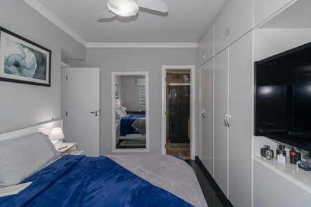 Apartamento à venda com 210m², 3 quartos e 2 vagas Apartamento à venda com 210m², 3 quartos e 2 vagasQuarto Suíte 2