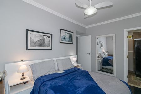 Apartamento à venda com 210m², 3 quartos e 2 vagas Apartamento à venda com 210m², 3 quartos e 2 vagasQuarto Suíte 2