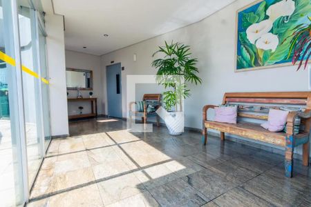 Apartamento à venda com 210m², 3 quartos e 2 vagas Apartamento à venda com 210m², 3 quartos e 2 vagasÁrea comum - Hall Social