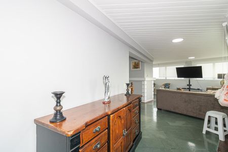 Apartamento à venda com 210m², 3 quartos e 2 vagas Apartamento à venda com 210m², 3 quartos e 2 vagasCorredor