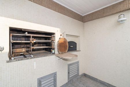 Apartamento à venda com 210m², 3 quartos e 2 vagas Apartamento à venda com 210m², 3 quartos e 2 vagasEspaço Gourmet