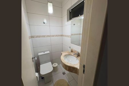 Casa para alugar com 100m², 2 quartos e 1 vaga Casa para alugar com 100m², 2 quartos e 1 vagaBanheiro 2