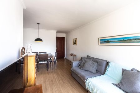 Sala de apartamento à venda com 3 quartos, 81m² em Vila Madalena, São Paulo