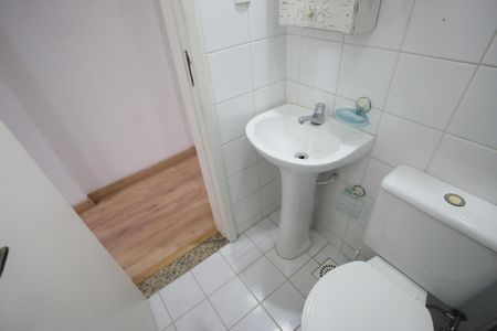 Casa de condomínio para alugar com 120m², 3 quartos e 1 vagaBanheiro Social