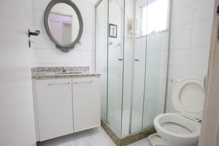 Casa de condomínio para alugar com 120m², 3 quartos e 1 vagaBanheiro da Suíte