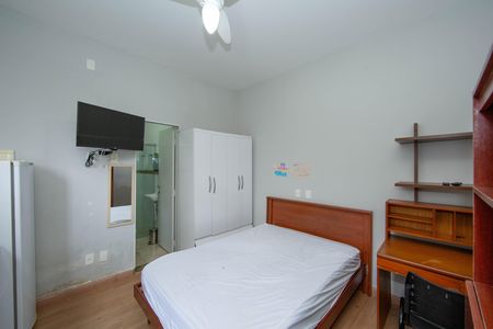 QUARTO/COZINHA de kitnet/studio para alugar com 1 quarto, 30m² em Coracao de Jesus, Belo Horizonte