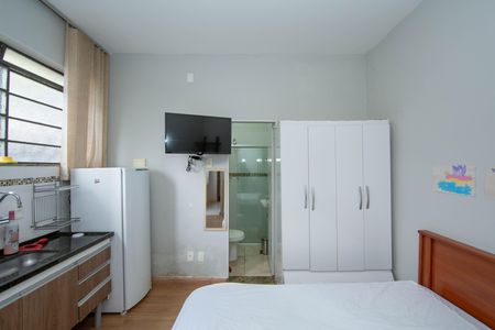 Studio para alugar com 30m², 1 quarto e 1 vaga Studio para alugar com 30m², 1 quarto e 1 vagaQUARTO/COZINHA