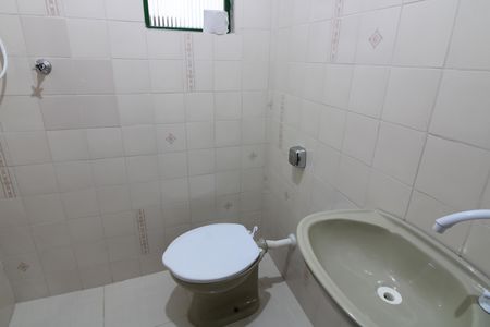 Casa para alugar com 65m², 1 quarto e 3 vagasBanheiro