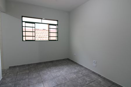 Sala de casa para alugar com 1 quarto, 65m² em Vila Paranagua, São Paulo