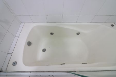 Apartamento para alugar com 100m², 4 quartos e 2 vagasBanheiro da Suíte