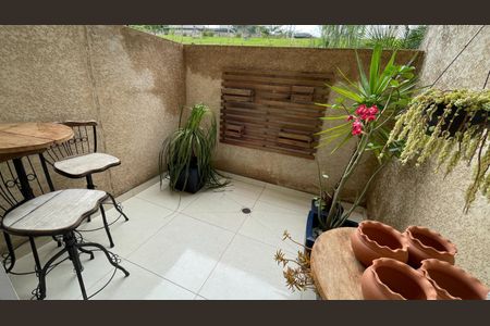Apartamento à venda com 2 quartos, 49m² em Jardim Samambaia, Campinas