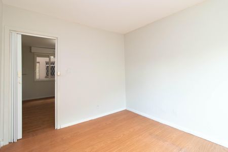 Quarto de apartamento à venda com 1 quarto, 41m² em Azenha, Porto Alegre