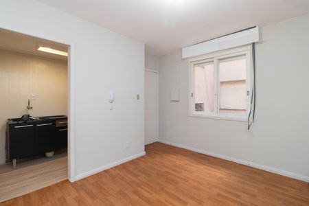 Sala de apartamento à venda com 1 quarto, 41m² em Azenha, Porto Alegre
