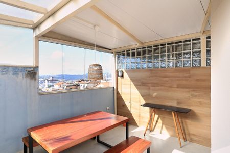 Apartamento à venda com 78m², 2 quartos e 2 vagas Apartamento à venda com 78m², 2 quartos e 2 vagasVaranda