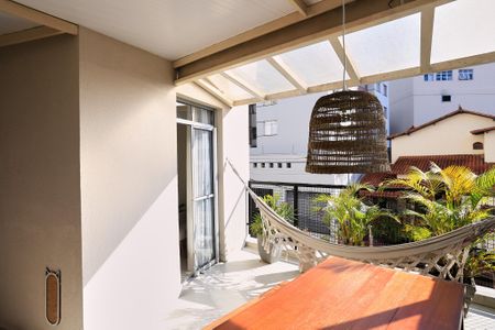 Apartamento à venda com 78m², 2 quartos e 2 vagas Apartamento à venda com 78m², 2 quartos e 2 vagasVaranda