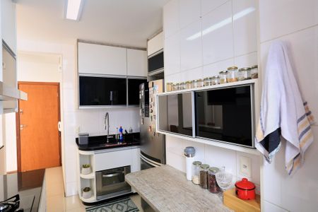 Apartamento à venda com 78m², 2 quartos e 2 vagas Apartamento à venda com 78m², 2 quartos e 2 vagasCozinha e Área de Serviço