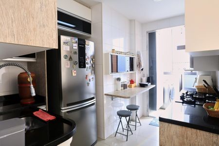 Apartamento à venda com 78m², 2 quartos e 2 vagas Apartamento à venda com 78m², 2 quartos e 2 vagasCozinha e Área de Serviço