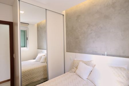 Apartamento à venda com 78m², 2 quartos e 2 vagas Apartamento à venda com 78m², 2 quartos e 2 vagasQuarto