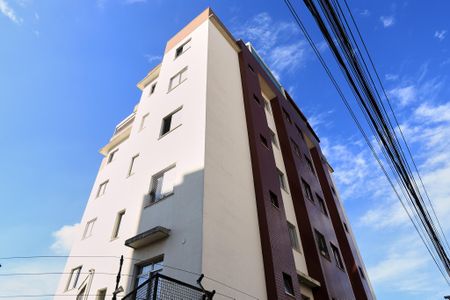 Apartamento à venda com 78m², 2 quartos e 2 vagas Apartamento à venda com 78m², 2 quartos e 2 vagasFachada