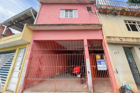 Casa para alugar com 80m², 2 quartos e sem vagaFachada