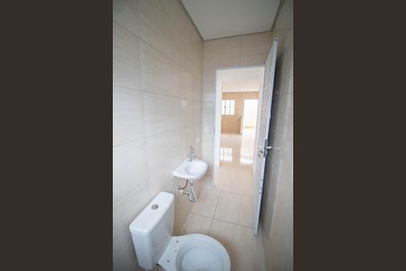 Casa para alugar com 35m², 1 quarto e sem vaga Casa para alugar com 35m², 1 quarto e sem vagaBANHEIRO