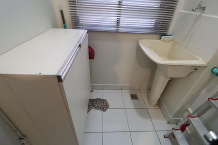 Apartamento para alugar com 55m², 2 quartos e 1 vagaCozinha e Área de Serviço
