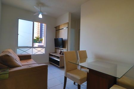 Apartamento para alugar com 55m², 2 quartos e 1 vagaSala
