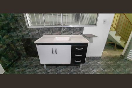 Casa para alugar com 40m², 1 quarto e sem vaga