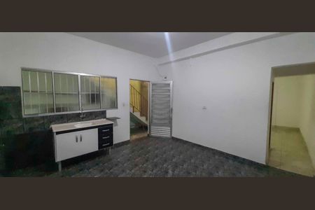 Casa para alugar com 40m², 1 quarto e sem vaga