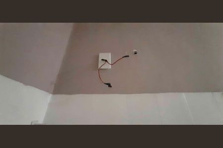Casa para alugar com 40m², 1 quarto e sem vaga