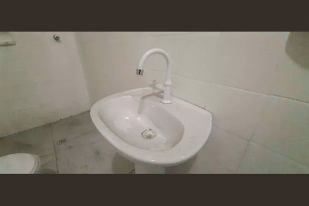 Casa para alugar com 40m², 1 quarto e sem vaga