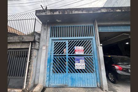 Casa para alugar com 55m², 1 quarto e sem vaga Casa para alugar com 55m², 1 quarto e sem vagaFachada