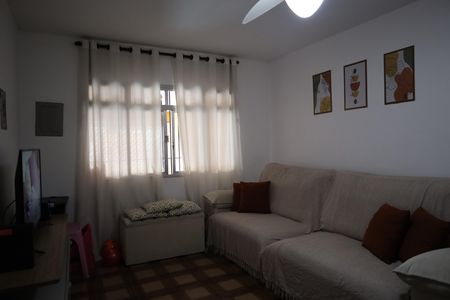 Sala de casa à venda com 3 quartos, 120m² em Cupecê, São Paulo