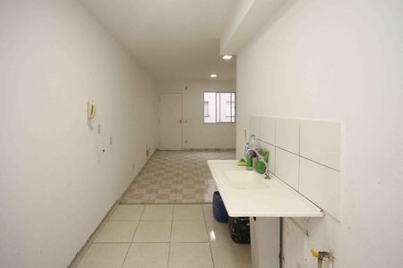 Cozinha de apartamento para alugar com 2 quartos, 49m² em Jardim Iguatemi, São Paulo