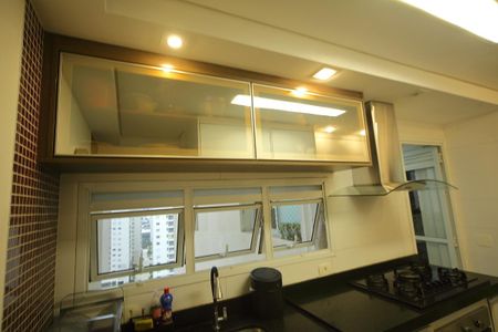 Cozinha  de apartamento à venda com 3 quartos, 123m² em Centro, São Bernardo do Campo