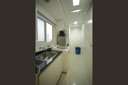 Apartamento à venda com 123m², 3 quartos e 2 vagasÁrea de Serviço