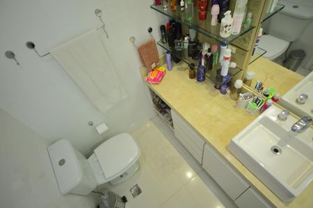 Apartamento à venda com 123m², 3 quartos e 2 vagasBanheiro da Suíte 