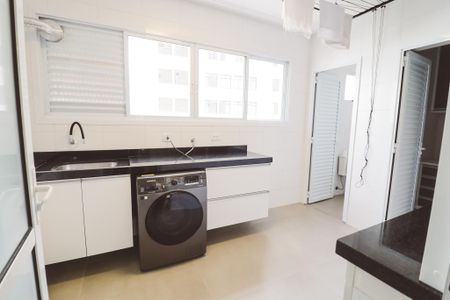 Apartamento à venda com 150m², 3 quartos e 3 vagas Apartamento à venda com 150m², 3 quartos e 3 vagasÁrea de Serviço