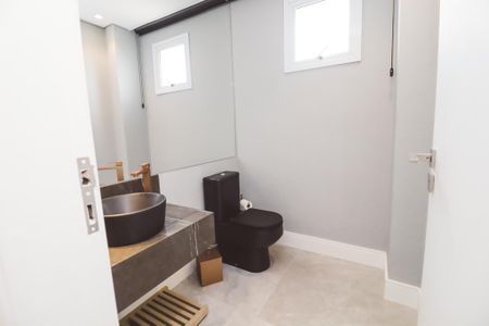 Apartamento à venda com 150m², 3 quartos e 3 vagas Apartamento à venda com 150m², 3 quartos e 3 vagasLavabo
