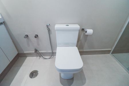 Apartamento à venda com 150m², 3 quartos e 3 vagas Apartamento à venda com 150m², 3 quartos e 3 vagasBanheiro da Suíte 1