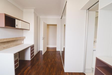 Apartamento à venda com 150m², 3 quartos e 3 vagas Apartamento à venda com 150m², 3 quartos e 3 vagasSuíte 2